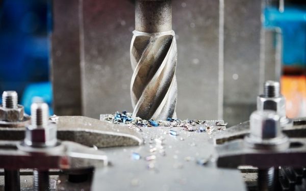 Phân tích các nguyên nhân chính dẫn đến hiện tượng dao phay nhanh gãy